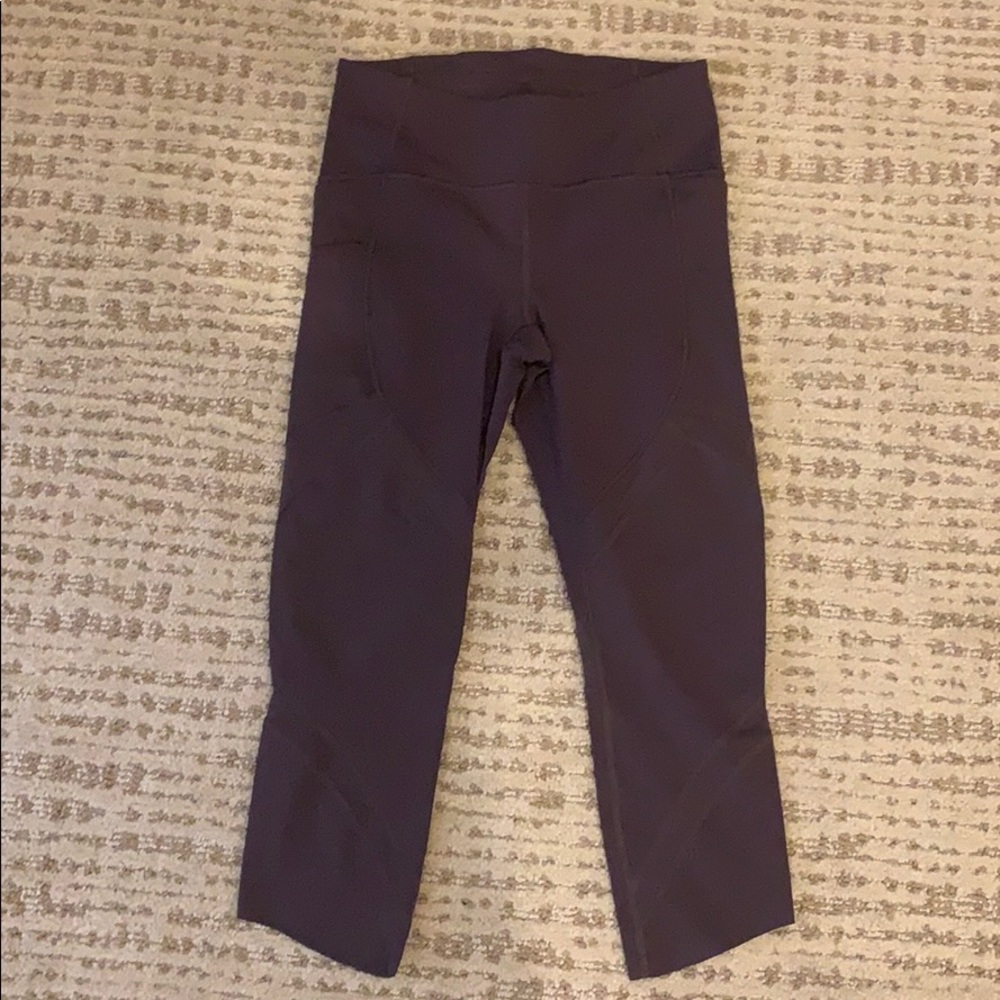Lululemon leggings size 6
